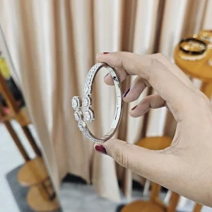 Luxury Zircon Bangle - 008