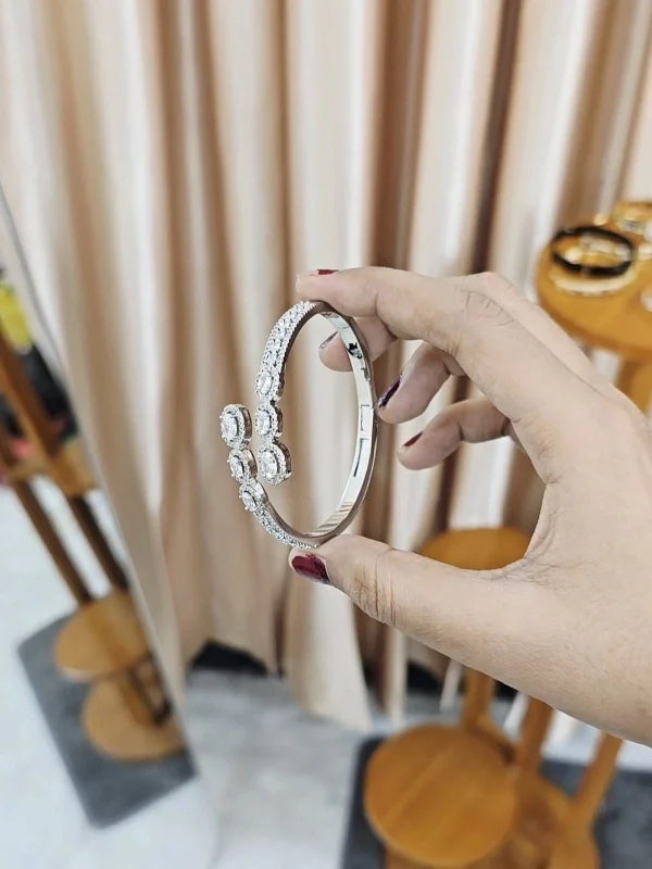 Luxury Zircon Bangle - 008