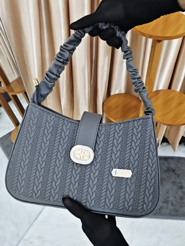 Ladies Handbag – 004 (Black)