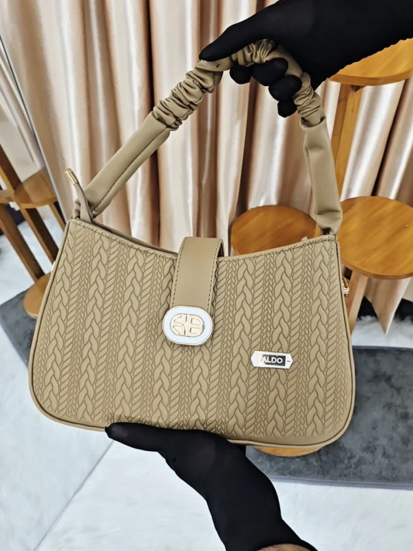 Ladies Handbag – 004 (Brown)